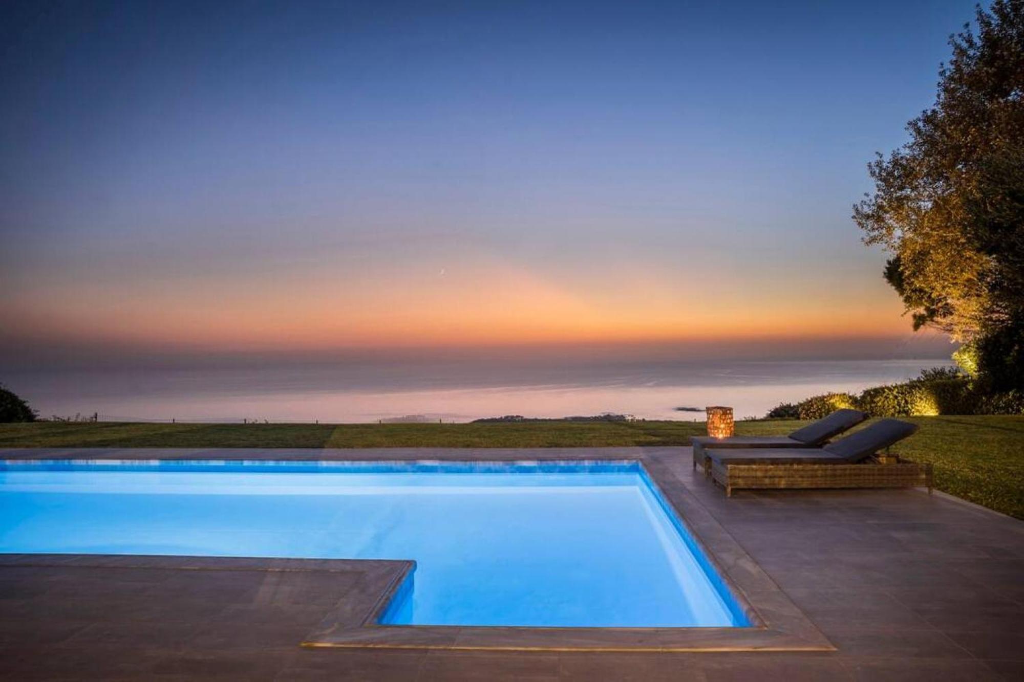 Grande Azzurro In Lakithra Villa Екстериор снимка