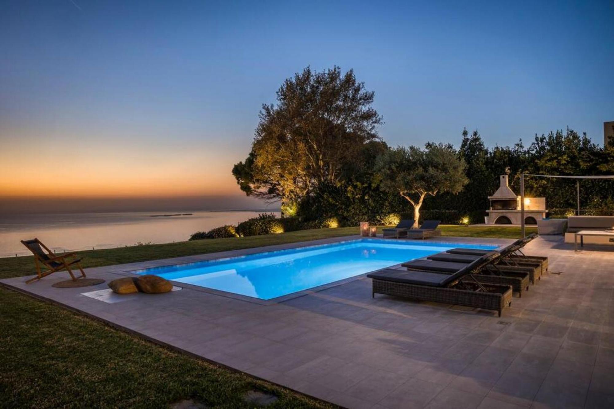 Grande Azzurro In Lakithra Villa Екстериор снимка