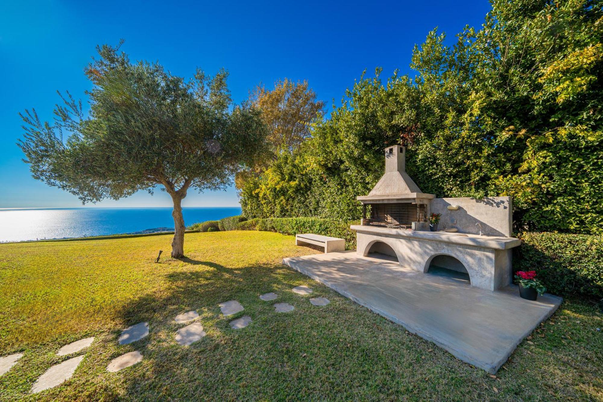 Grande Azzurro In Lakithra Villa Екстериор снимка