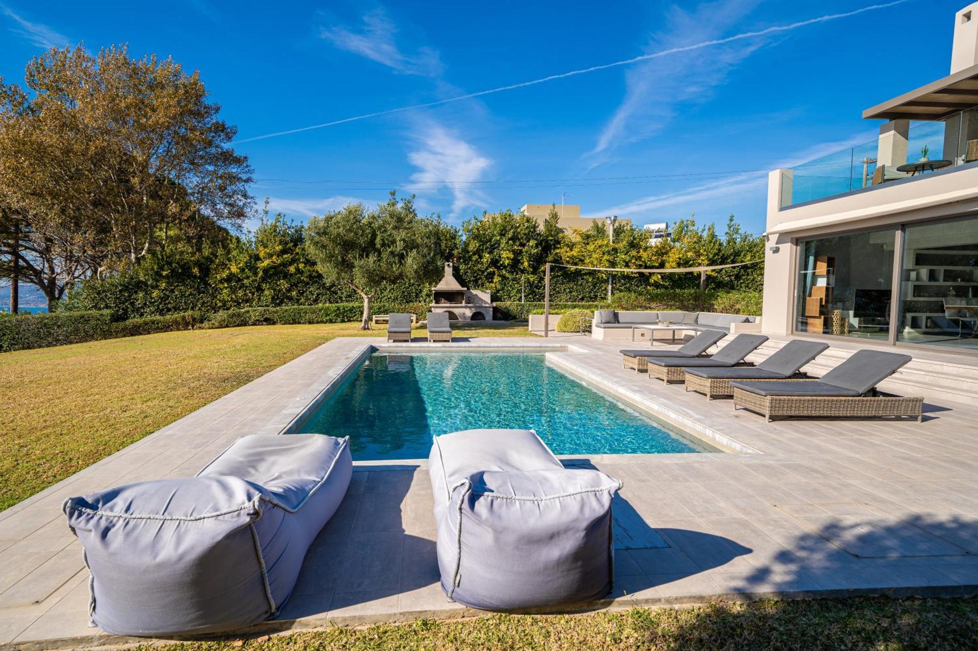 Grande Azzurro In Lakithra Villa Екстериор снимка