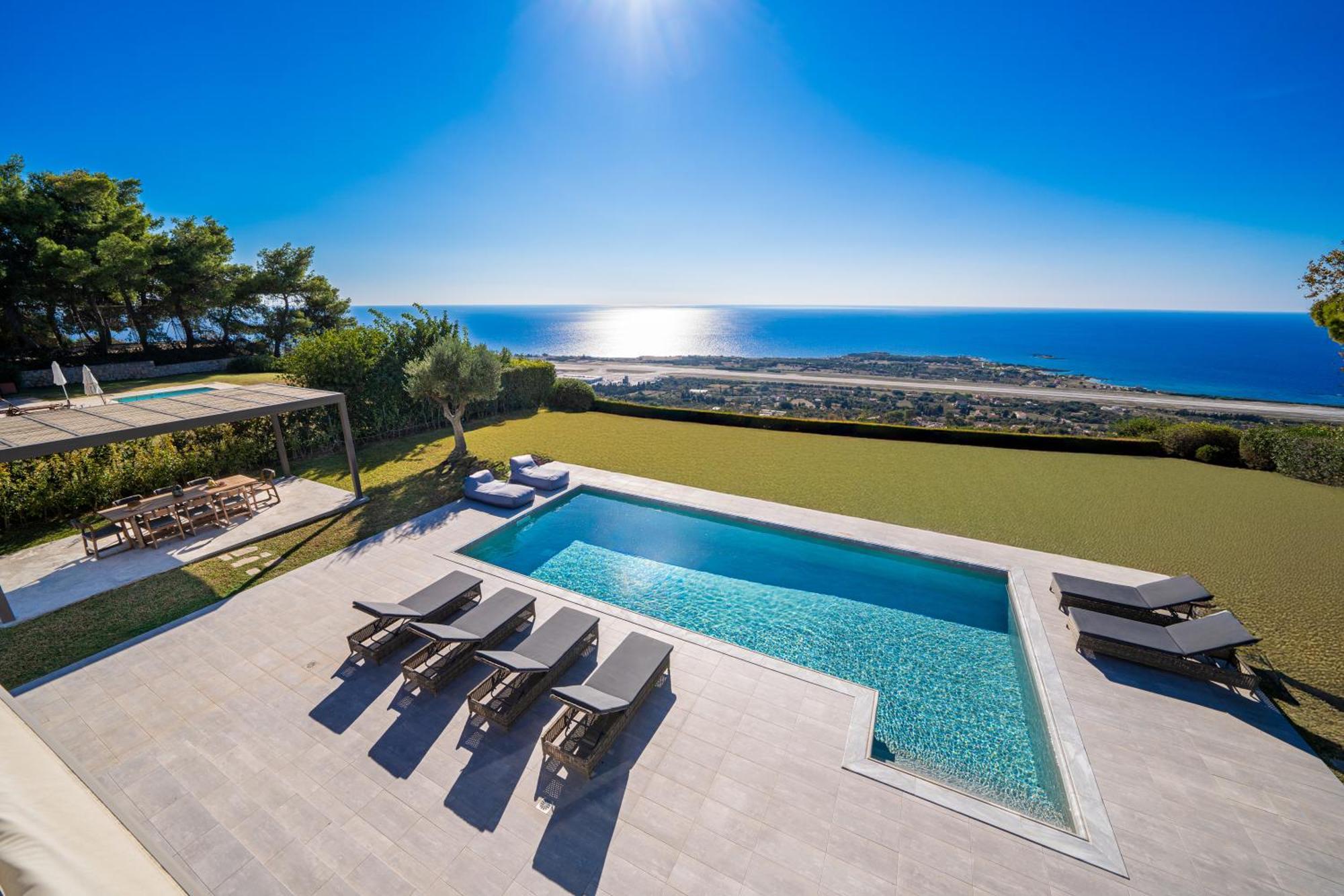 Grande Azzurro In Lakithra Villa Екстериор снимка