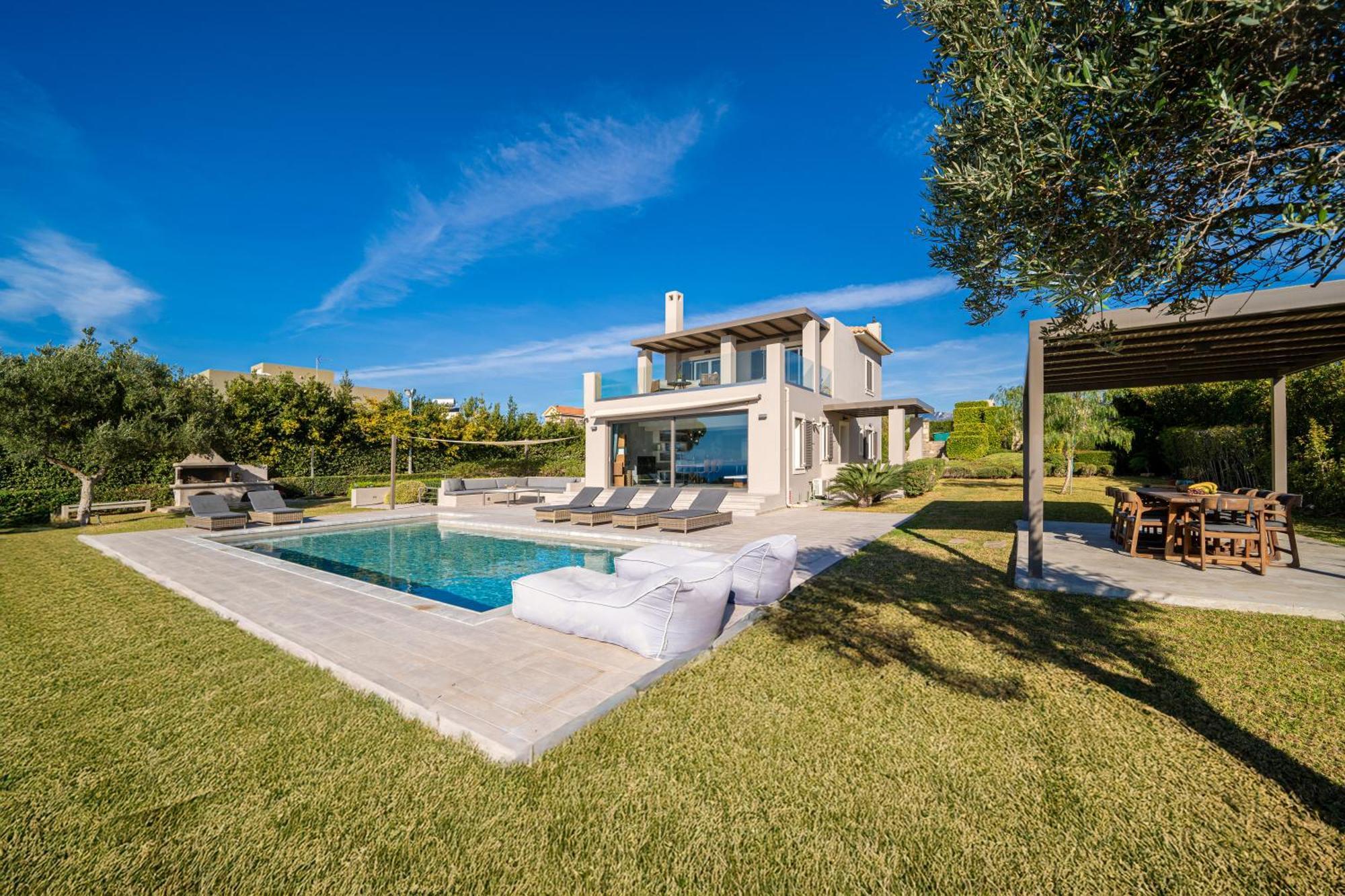 Grande Azzurro In Lakithra Villa Екстериор снимка