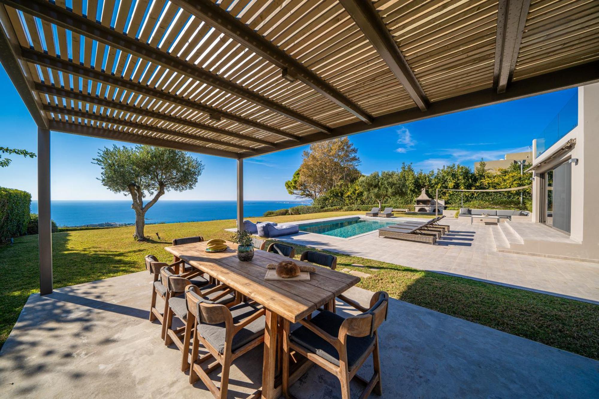 Grande Azzurro In Lakithra Villa Екстериор снимка